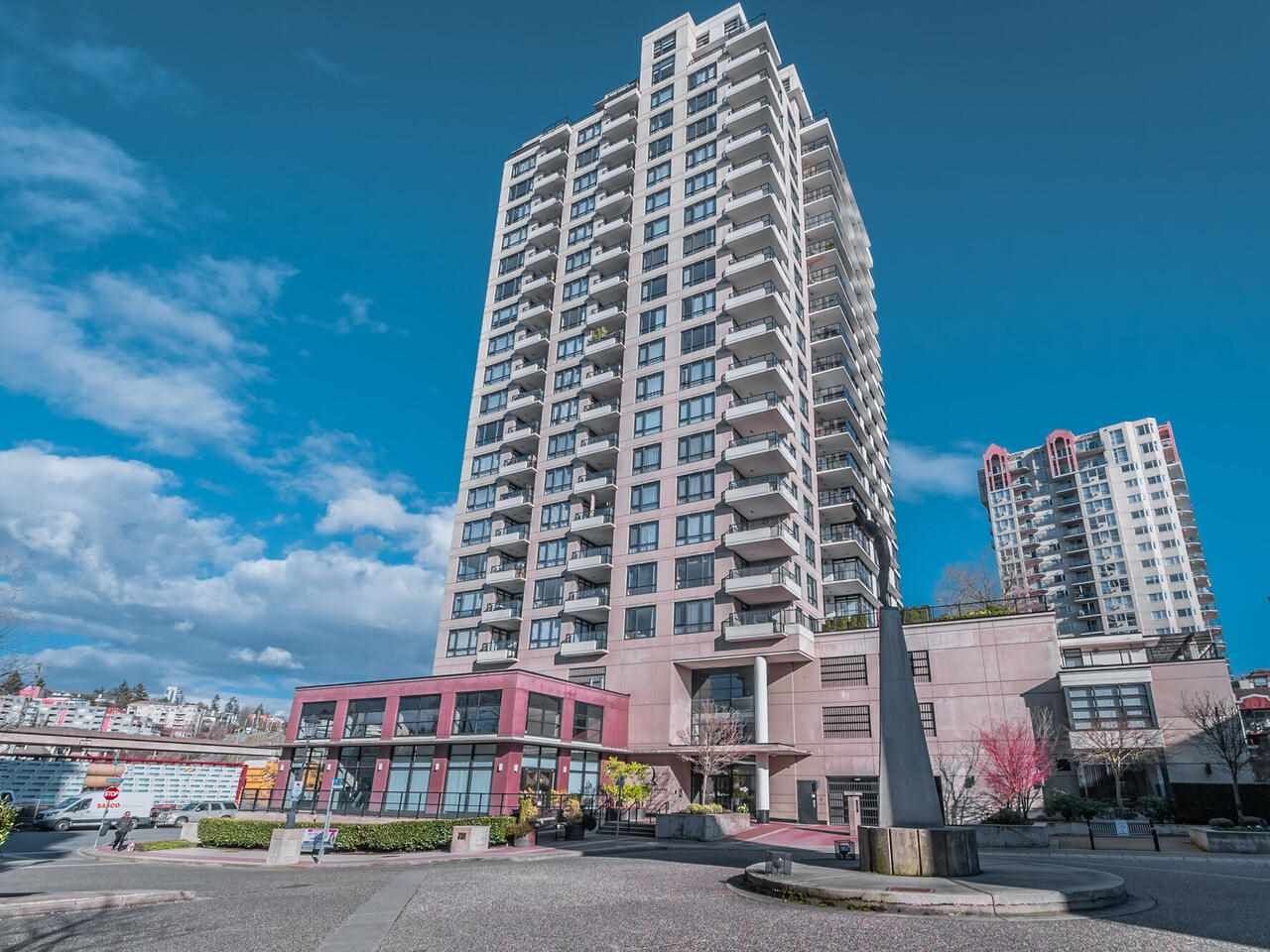 Main Photo: 2101 1 RENAISSANCE Square in New Westminster: Quay Condo for sale in "The Q" : MLS®# R2627081
