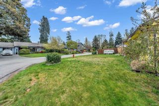 Photo 4: 1219 SILVERWOOD Crescent in North Vancouver: Norgate House for sale : MLS®# R2901045