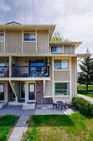 Main Photo: 908 2200 Woodview Drive SW in Calgary: Woodlands Row/Townhouse for sale : MLS®# A2136488