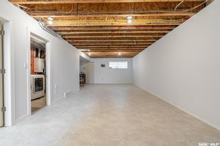 Photo 17: 402 Victoria Avenue in Regina: Broders Annex Residential for sale : MLS®# SK965984