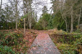 Photo 37: 1079 Laurel Rd in North Saanich: NS Lands End House for sale : MLS®# 921802
