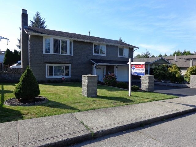 Main Photo: 4757 200A Street in Langley: Langley City House for sale : MLS®# F1407195