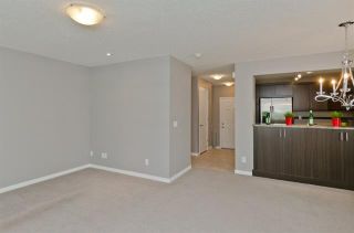 Photo 5: 3071 WINDSONG Boulevard SW: Airdrie Row/Townhouse for sale : MLS®# C4300138