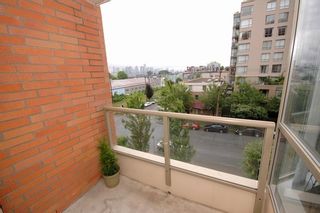 Photo 9: 408 2201 PINE Street in Vancouver: Fairview VW Condo for sale in "MERIDIAN COVE" (Vancouver West)  : MLS®# V660401