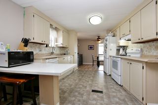 Photo 3: 48 9960 WILSON Street in Mission: Stave Falls Manufactured Home for sale in "Ruskin Mobile Home Park" : MLS®# R2357468