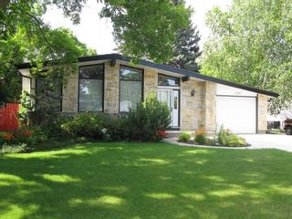 Photo 1: 100 Rochester Avenue in Winnipeg: Fort Garry / Whyte Ridge / St Norbert Single Family Detached for sale (South Winnipeg)  : MLS®# 1218401