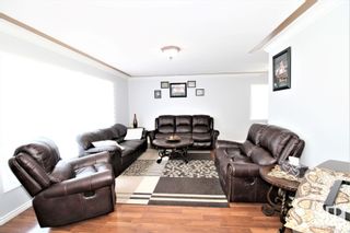 Photo 3: 12111 137 Avenue in Edmonton: Zone 01 House for sale : MLS®# E4292112