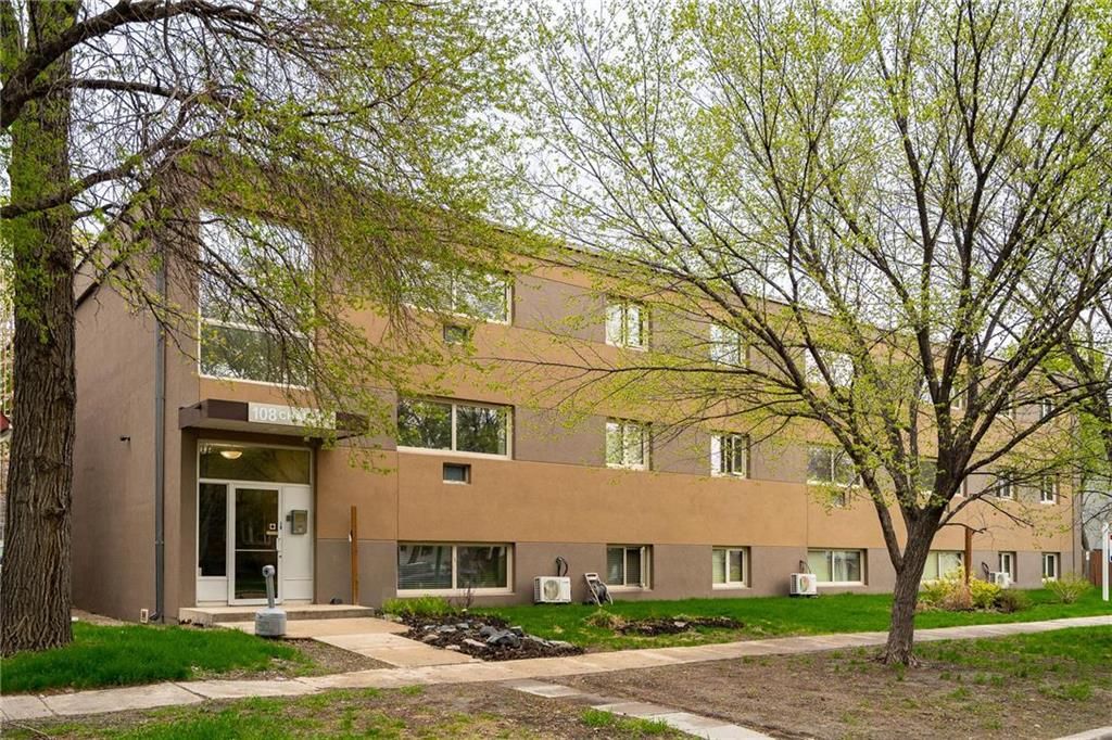 Main Photo: 203 108 Chandos Avenue in Winnipeg: Norwood Flats Condominium for sale (2B)  : MLS®# 202211499