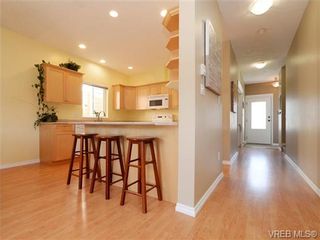Photo 10: 3250 Walfred Pl in VICTORIA: La Walfred House for sale (Langford)  : MLS®# 738318