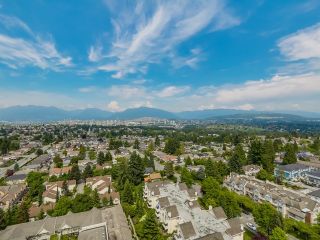 Photo 1: 1205 4160 SARDIS Street in Burnaby: Central Park BS Condo for sale in "CENTRAL PARK PLACE" (Burnaby South)  : MLS®# R2428179
