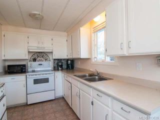 Photo 2: 828 Thulin St in CAMPBELL RIVER: CR Campbell River Central Manufactured Home for sale (Campbell River)  : MLS®# 703828