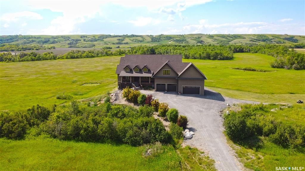 Main Photo: Dreamers Acres in Lumsden: Residential for sale (Lumsden Rm No. 189)  : MLS®# SK935794
