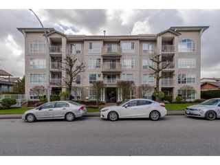 Photo 1: 105 32120 MT WADDINGTON Avenue in Abbotsford: Abbotsford West Condo for sale in "~The Laurelwood~" : MLS®# R2151840