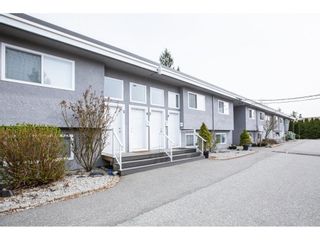 Photo 1: 7 33900 MAYFAIR Avenue in Abbotsford: Central Abbotsford Townhouse for sale in "Mayfair Gardens" : MLS®# R2669530