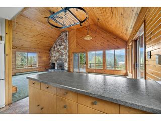 Photo 12: 14998 HIGHWAY 3A in Gray Creek: House for sale : MLS®# 2476668