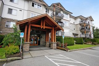 Photo 2: 403 2955 DIAMOND Crescent in Abbotsford: Abbotsford West Condo for sale in "WESTWOOD" : MLS®# R2753922