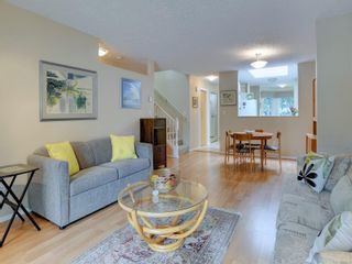 Photo 3: 25 3049 Brittany Dr in Colwood: Co Sun Ridge Row/Townhouse for sale : MLS®# 886132