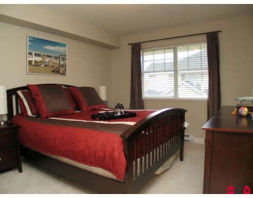 Photo 6: Photos: 305 19340 65TH Avenue in Surrey: Clayton Condo for sale in "ESPRIT AT SOUTHLANDS" (Cloverdale)  : MLS®# F2830546