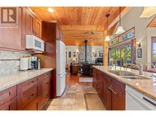 Photo 12: 7174 Sunnybrae Canoe Point Road in Tappen: House for sale : MLS®# 10316493