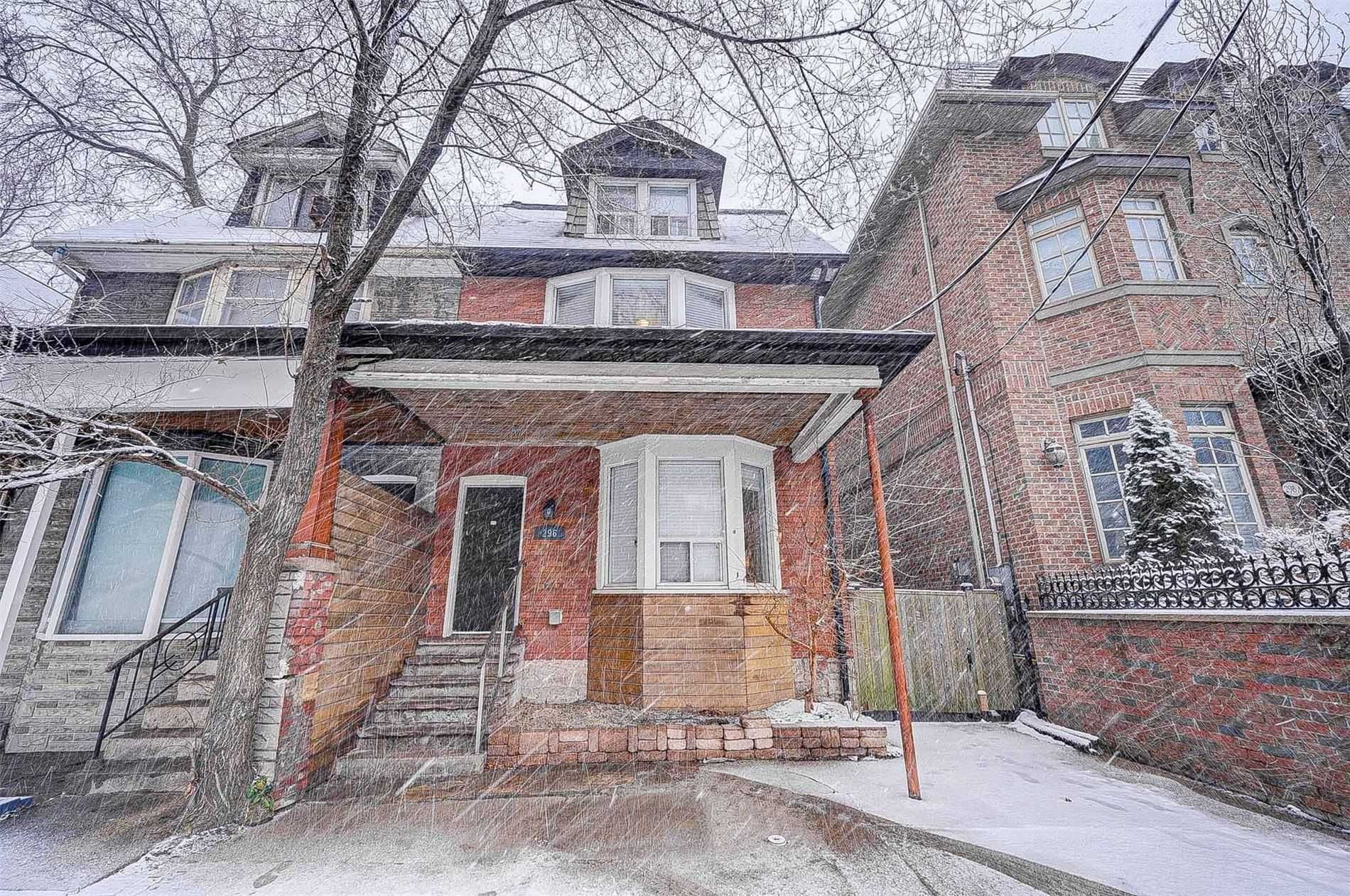 Main Photo: 296 Avenue Road in Toronto: Casa Loma House (3-Storey) for sale (Toronto C02)  : MLS®# C5949617