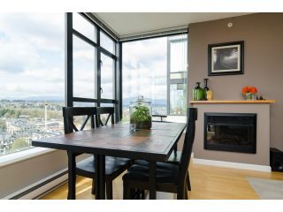 Photo 12: 1801 15 E ROYAL Avenue in New Westminster: Fraserview NW Condo for sale in "VICTORIA HILL" : MLS®# V1058425