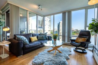 Photo 2: 1805 583 BEACH CRESCENT in Vancouver: Yaletown Condo for sale (Vancouver West)  : MLS®# R2462178