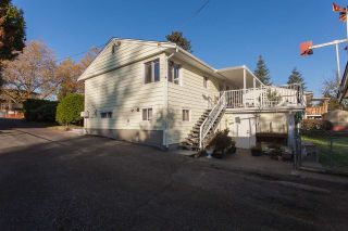 Photo 20: 9470 134 Street in Surrey: Queen Mary Park Surrey House for sale : MLS®# R2219446