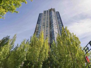 Photo 3: 705 289 DRAKE Street in Vancouver: Yaletown Condo for sale in "PARKVIEW TOWER" (Vancouver West)  : MLS®# R2578002