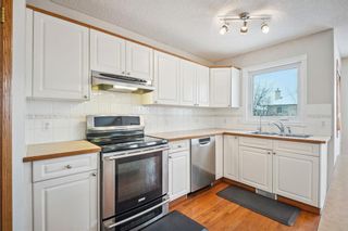 Photo 4: 125 Evergreen Way SW in Calgary: Evergreen Detached for sale : MLS®# A2102836