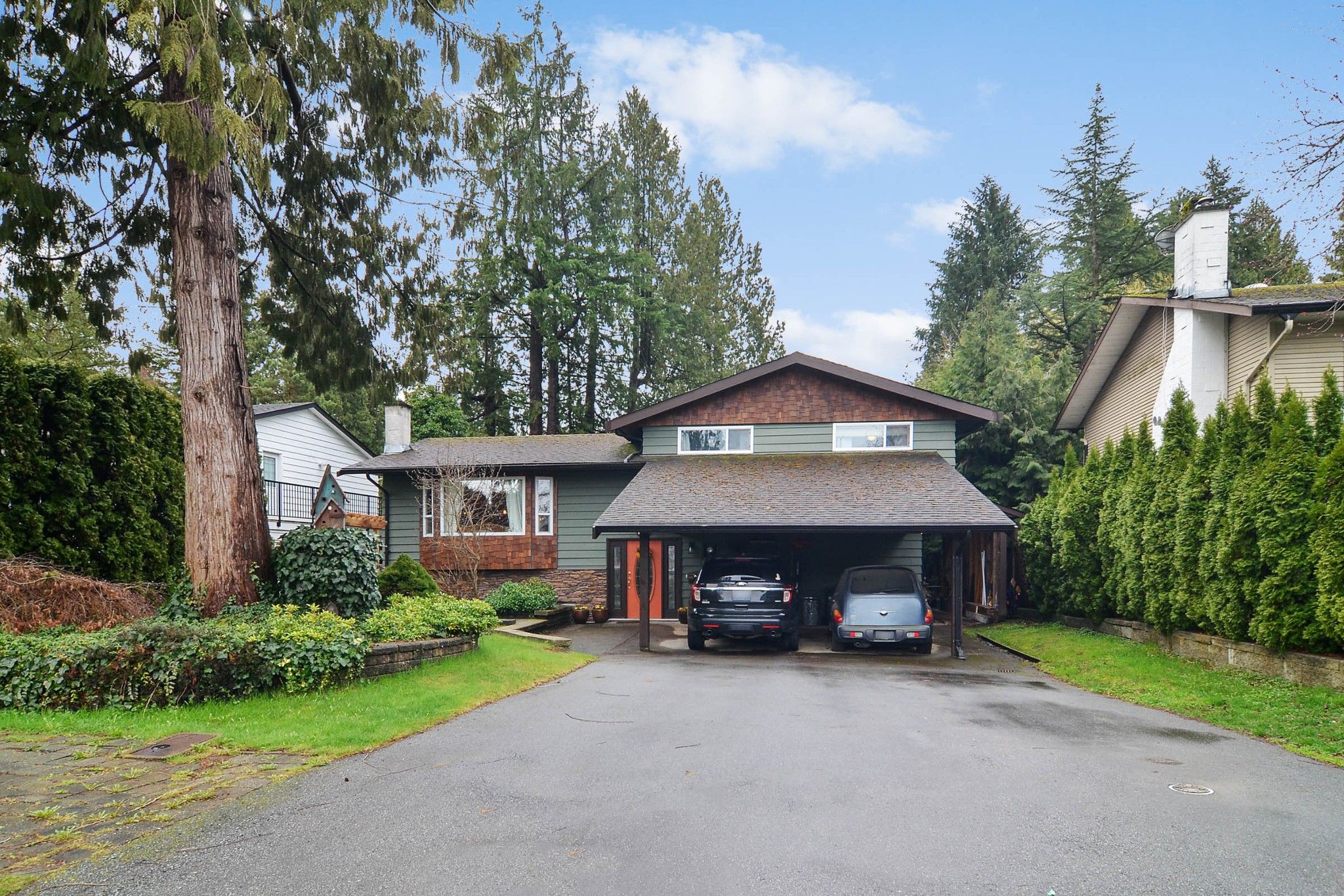 Main Photo: 20060 48 Avenue in Langley: Langley City House for sale : MLS®# R2663952