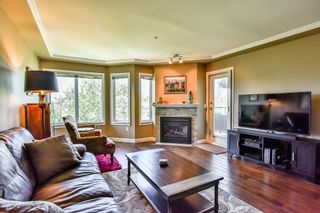 Photo 6: 404 20453 53 Avenue in Langley: Langley City Condo for sale : MLS®# R2186113