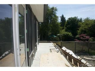 Photo 5: 142 St. Andrews St in VICTORIA: Vi James Bay Half Duplex for sale (Victoria)  : MLS®# 704091