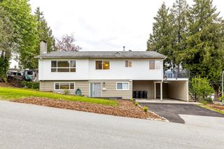Photo 3: 1903 WARWICK Crescent in Port Coquitlam: Mary Hill House for sale : MLS®# R2879101