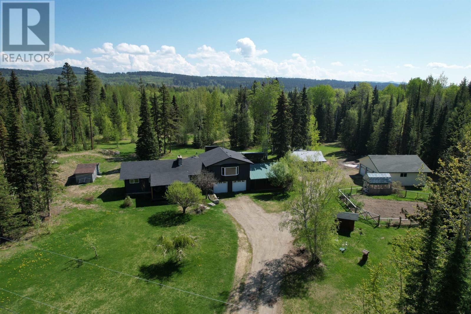 Main Photo: 3860 BIRCH HILL ROAD in Quesnel: House for sale : MLS®# R2777165