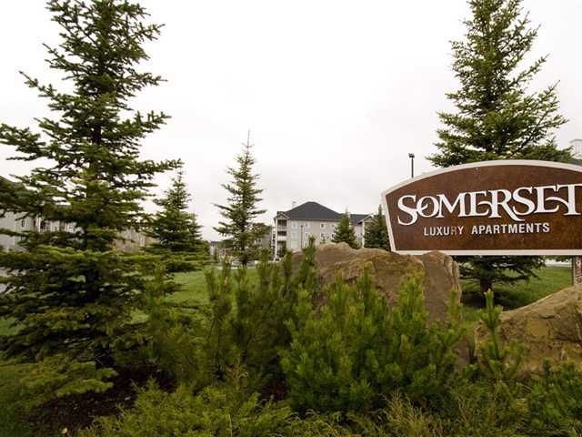 Main Photo: 211 3000 SOMERVALE Court SW in CALGARY: Somerset Condo for sale (Calgary)  : MLS®# C3477323