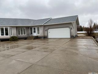 Photo 1: 4 66 Russell Drive in Yorkton: Residential for sale : MLS®# SK966423