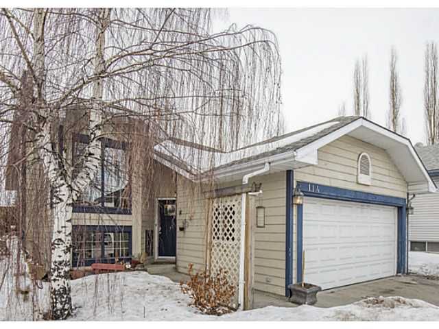 Main Photo: 114 SUNDOWN Close SE in CALGARY: Sundance Residential Detached Single Family for sale (Calgary)  : MLS®# C3601498
