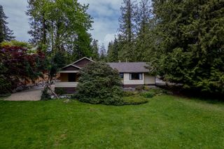 Photo 1: 103 PRATT Road in Gibsons: Gibsons & Area House for sale (Sunshine Coast)  : MLS®# R2707867