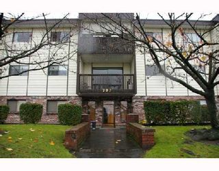 Photo 1: 106 707 NORTH Road in Coquitlam: Coquitlam West Condo for sale : MLS®# V743264
