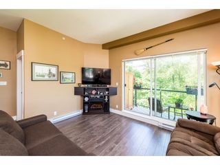 Photo 6: 502 2362 WHYTE Avenue in Port Coquitlam: Central Pt Coquitlam Condo for sale in "AQUILA" : MLS®# R2268294