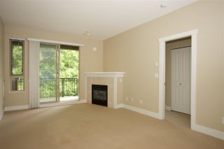 Photo 4: 405 5740 TORONTO Road in Vancouver: University VW Condo for sale in "GLEN LLOYED PARK" (Vancouver West)  : MLS®# R2098395