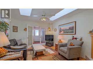 Photo 13: 2383 Ayrshire Court in Kelowna: House for sale : MLS®# 10310037