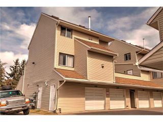 Photo 11: 248 54 GLAMIS Green SW in Calgary: Glamorgan House for sale : MLS®# C4109785