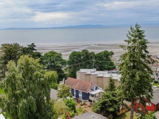 Photo 35: 15667 MARINE Drive in Surrey: White Rock House for sale (South Surrey White Rock)  : MLS®# R2715796