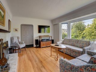 Photo 5: 1723 Richardson St in Victoria: Vi Fairfield East House for sale : MLS®# 936695