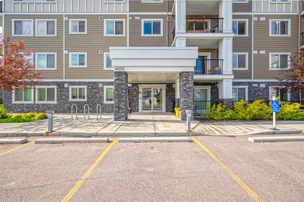 Main Photo: 4311 450 Sage Valley Drive NW in Calgary: Sage Hill Apartment for sale : MLS®# A1237375