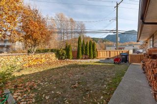 Photo 3: 38459 BUCKLEY Avenue in Squamish: Dentville Land Commercial for sale : MLS®# C8048895