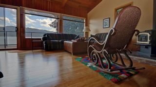 Photo 15: 6330 Squilax Anglemont Road in Magna Bay: House for sale : MLS®# 10261143