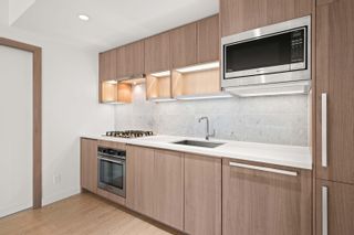 Photo 7: 551 38 SMITHE Street in Vancouver: Downtown VW Condo for sale in "ONE PACIFIC" (Vancouver West)  : MLS®# R2879260