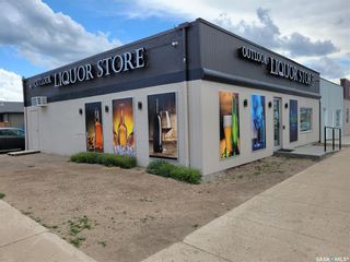 Photo 1: 213 Saskatchewan Avenue East in Outlook: Commercial for sale : MLS®# SK935528